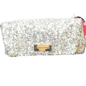 VICTORIA'S SECRET HAND BAG NWT